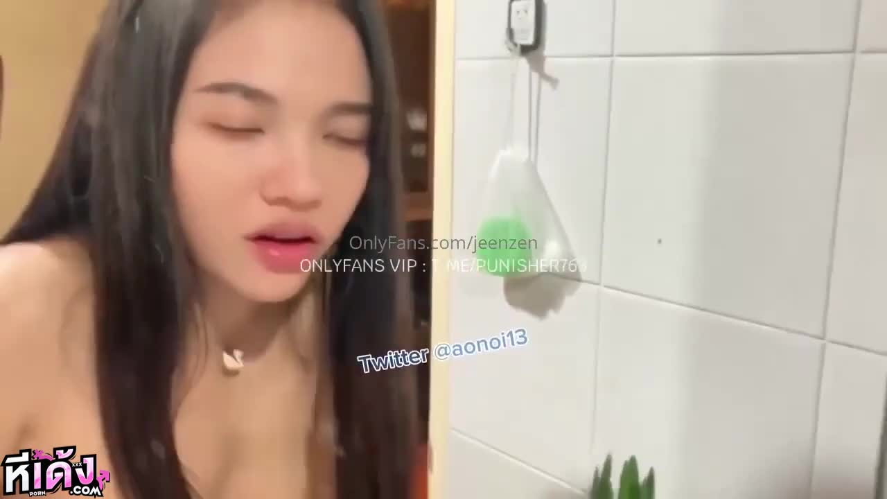 หลุดโอนลี่แฟน jeenzen น้องส้มเงี่ยนจัดโดนจับดูดควย เสร็จแล้วจับซอยหีท่าหมาหน้ากระจก เสร็จแล้วชักว่าวให้กินเด็ดๆ